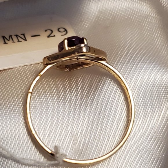 9K Gold Ring with gemstone (garnet) - Picture 5 of 13